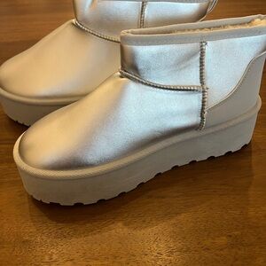 Women's Silver Platform Winter Boots